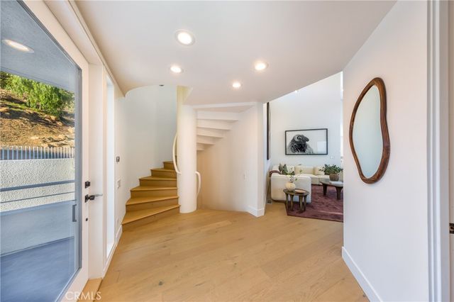120 Stagecoach, Bell Canyon, CA 91307