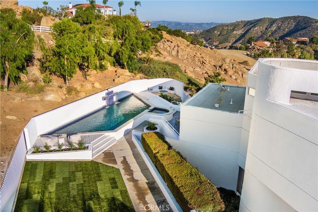 120 Stagecoach, Bell Canyon, CA 91307