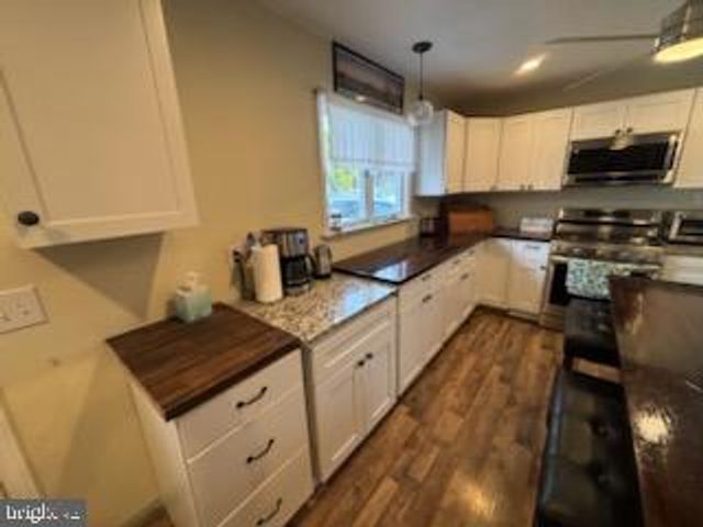 133 W GLOUCESTER PIKE, Barrington, NJ 08007