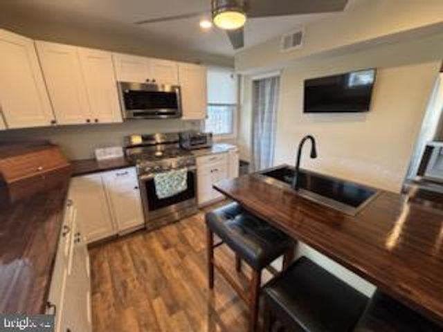 133 W GLOUCESTER PIKE, Barrington, NJ 08007