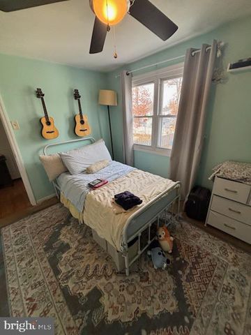 133 W GLOUCESTER PIKE, Barrington, NJ 08007