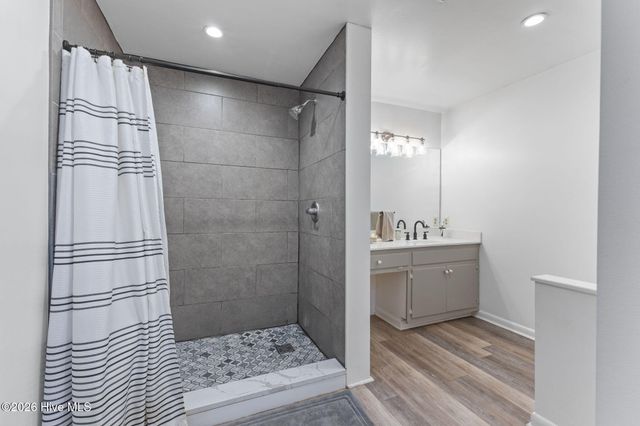 1309 Live Oak Street, Beaufort, NC 28516