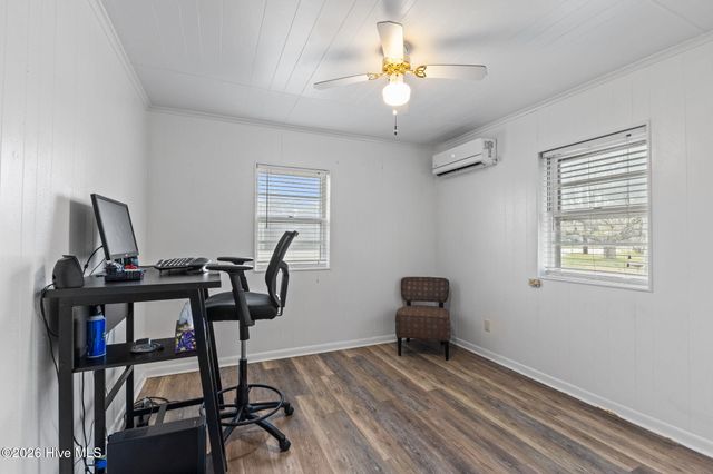 1309 Live Oak Street, Beaufort, NC 28516