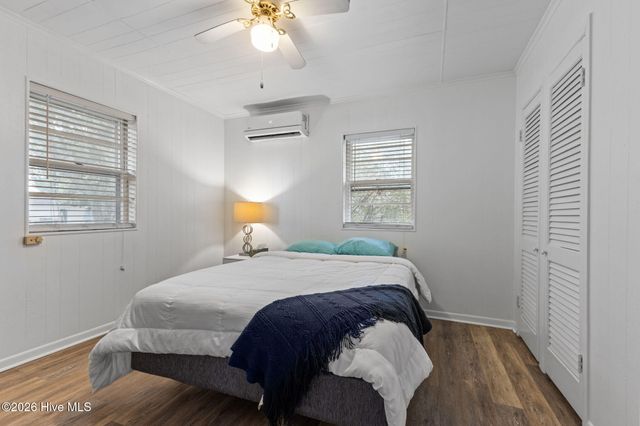 1309 Live Oak Street, Beaufort, NC 28516