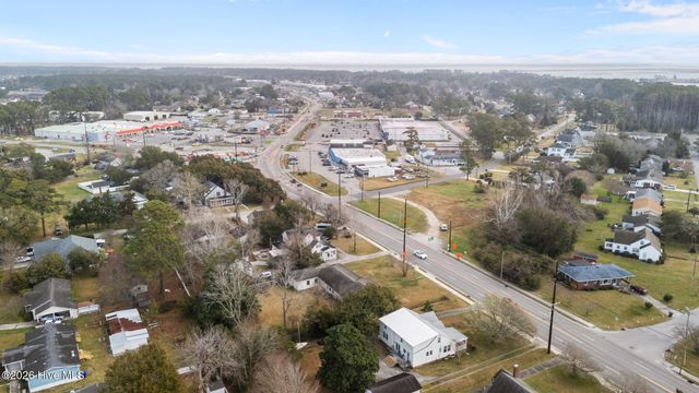 1309 Live Oak Street, Beaufort, NC 28516