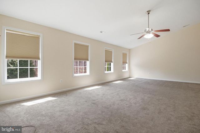 950 GROUSE POINTE DR, Stafford, VA 22556