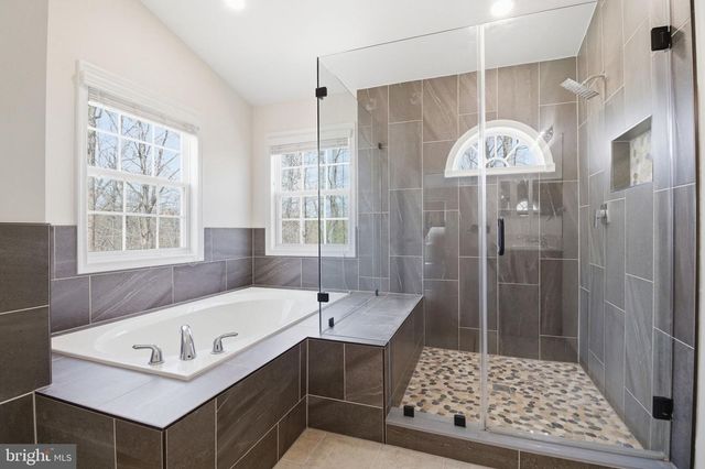 950 GROUSE POINTE DR, Stafford, VA 22556