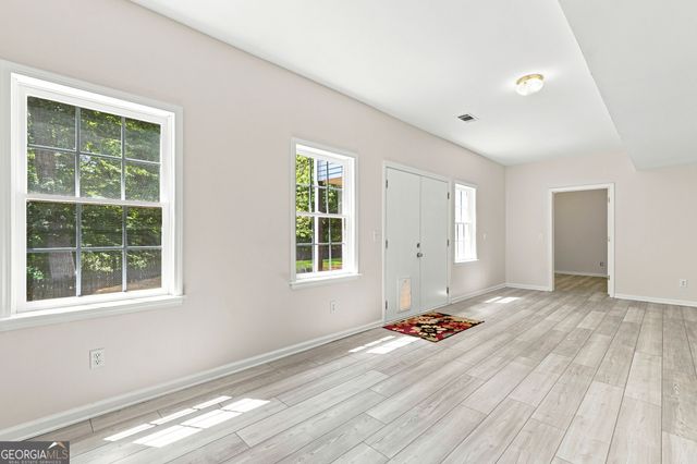 1039 Avery Creek Drive, Woodstock, GA 30188