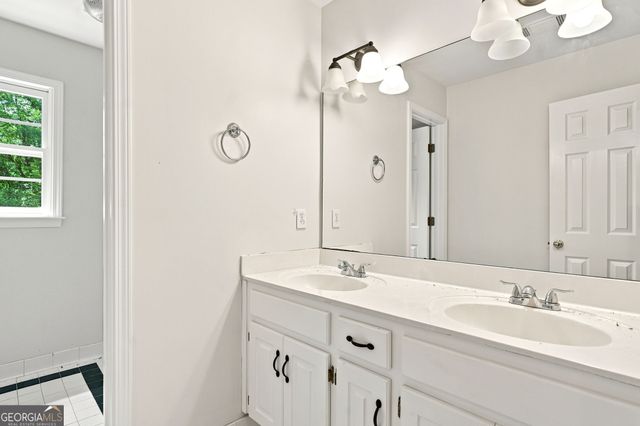 1039 Avery Creek Drive, Woodstock, GA 30188