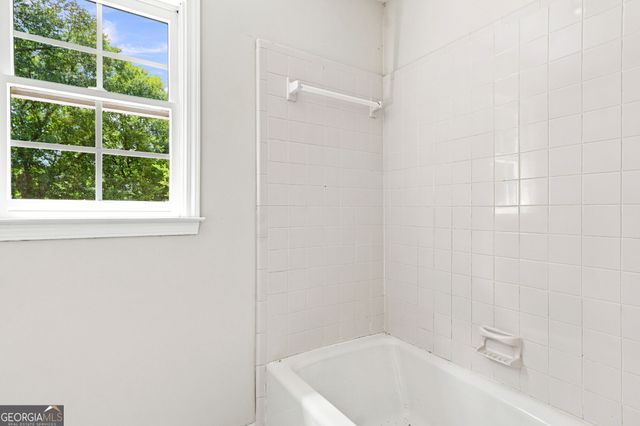 1039 Avery Creek Drive, Woodstock, GA 30188