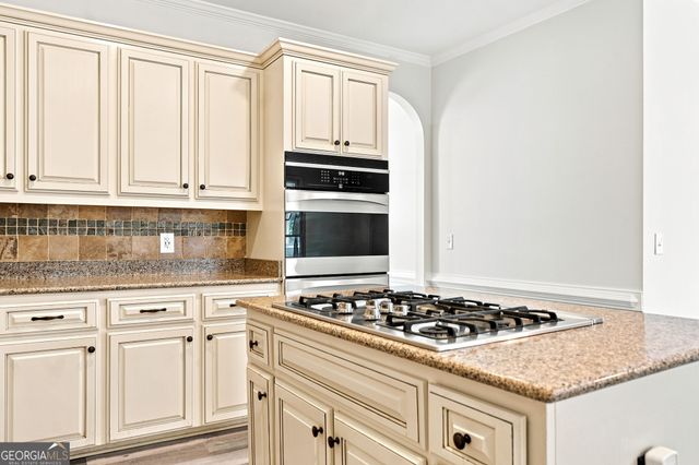 1039 Avery Creek Drive, Woodstock, GA 30188