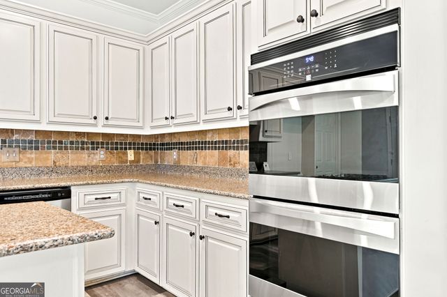 1039 Avery Creek Drive, Woodstock, GA 30188