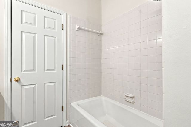 1039 Avery Creek Drive, Woodstock, GA 30188