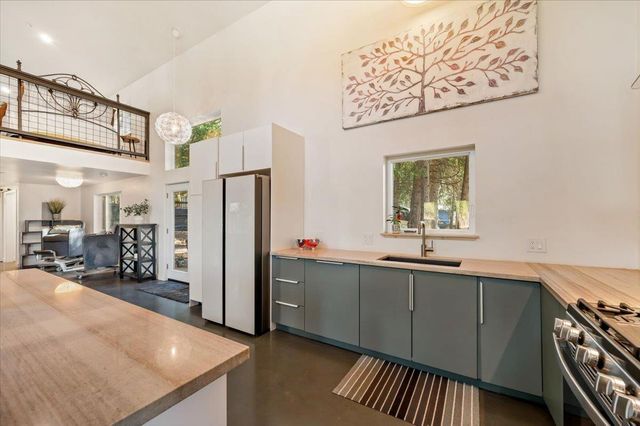 12555 Colfax Hwy, Grass Valley, CA 95945