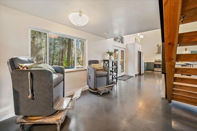 12555 Colfax Hwy, Grass Valley, CA 95945