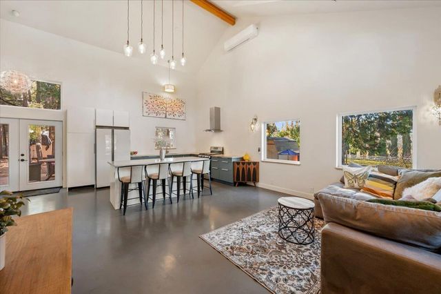 12555 Colfax Hwy, Grass Valley, CA 95945