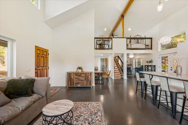 12555 Colfax Hwy, Grass Valley, CA 95945