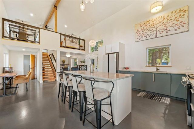 12555 Colfax Hwy, Grass Valley, CA 95945