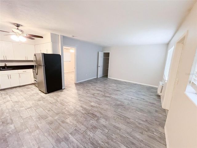 6373 GATEWAY AVENUE, Sarasota, FL 34231