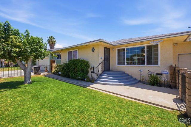 1019 Sterling Road, Bakersfield, CA 93306