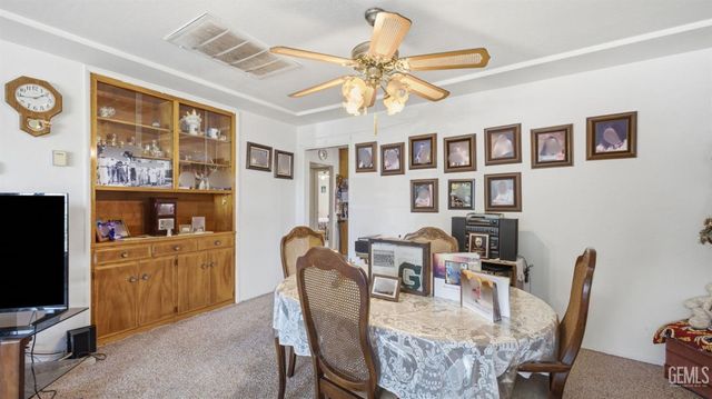 1019 Sterling Road, Bakersfield, CA 93306