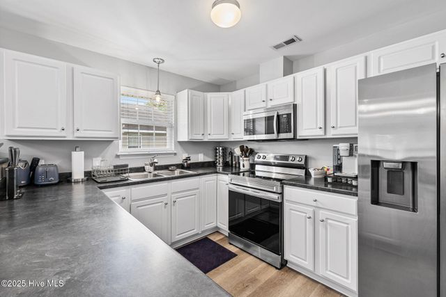2412 King Richard Court H, Greenville, NC 27858