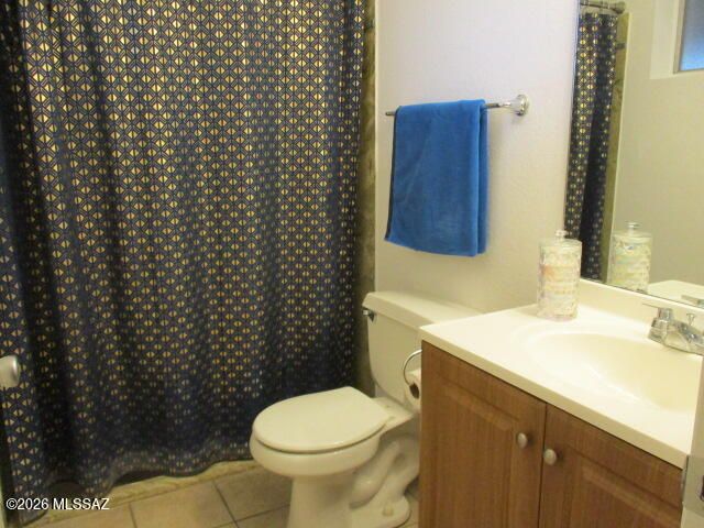 877 E Calle Esplendor, Nogales, AZ 85621