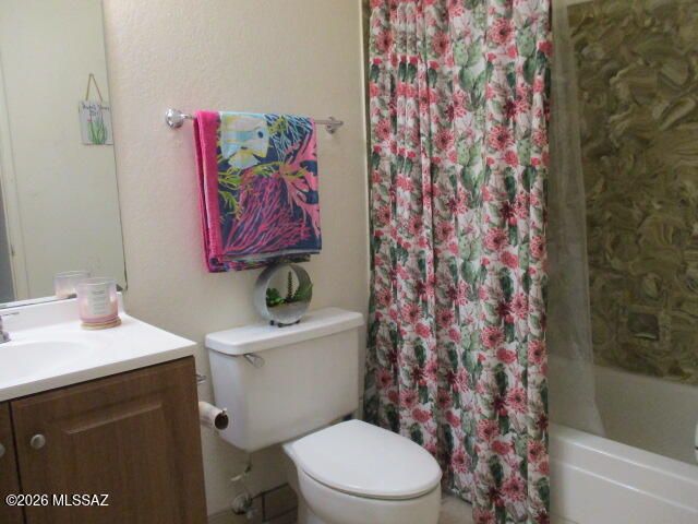 877 E Calle Esplendor, Nogales, AZ 85621