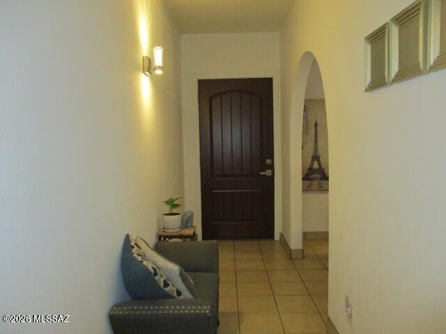 877 E Calle Esplendor, Nogales, AZ 85621