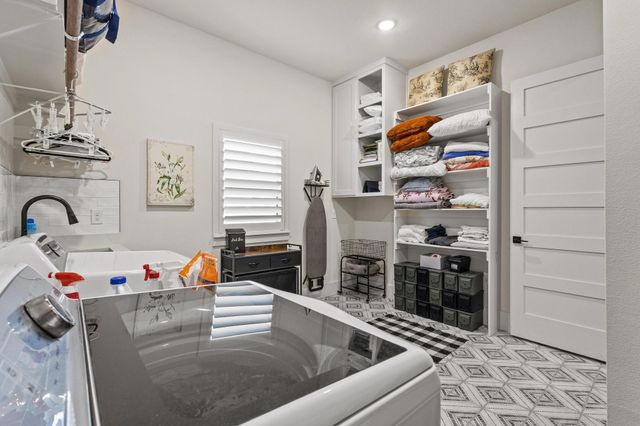 105 Shawnee Trail, Pottsboro, TX 75076