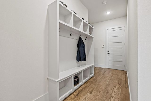 105 Shawnee Trail, Pottsboro, TX 75076