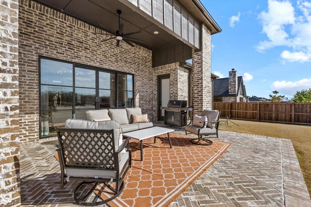 105 Shawnee Trail, Pottsboro, TX 75076