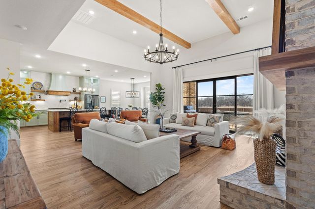 105 Shawnee Trail, Pottsboro, TX 75076