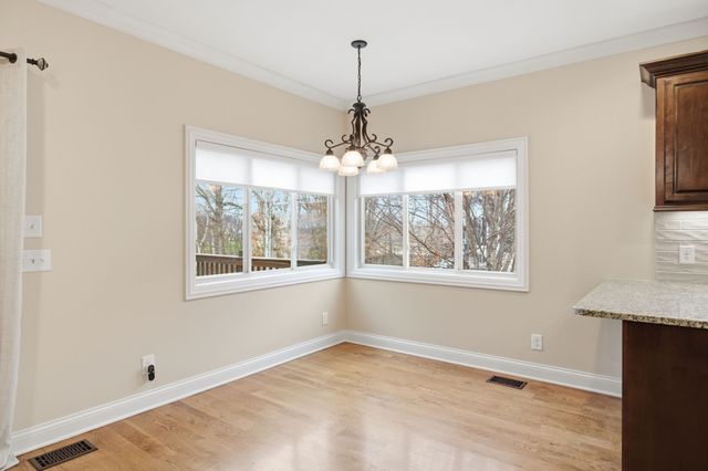 112 Grayson Ln, White House, TN 37188