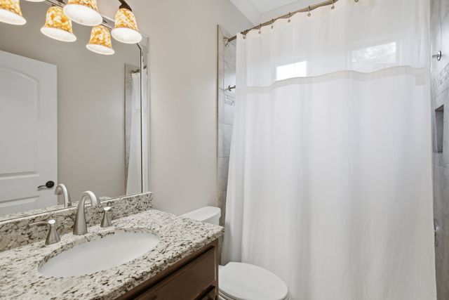 112 Grayson Ln, White House, TN 37188