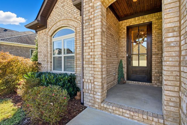 112 Grayson Ln, White House, TN 37188