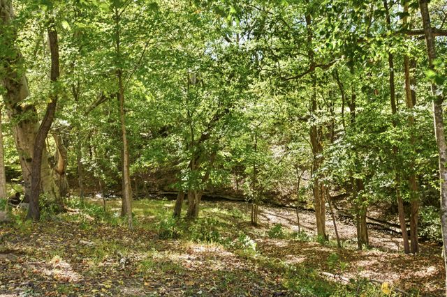 112 Grayson Ln, White House, TN 37188