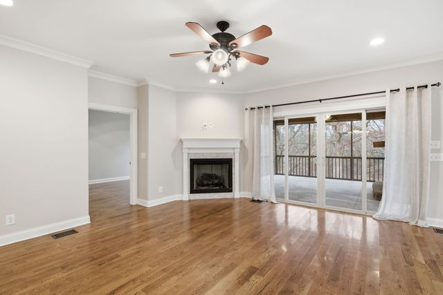 112 Grayson Ln, White House, TN 37188