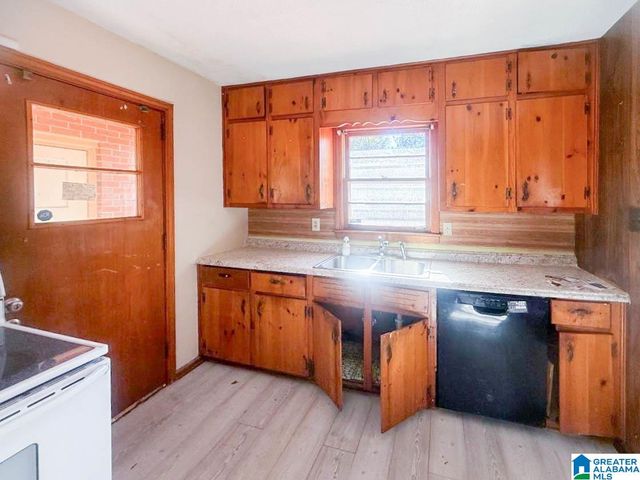 317 SUNHILL ROAD NW, Center Point, AL 35215