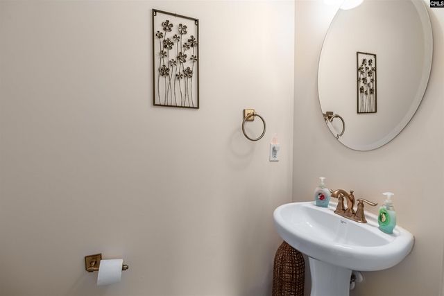 135 Magnolia Tree Road, Lexington, SC 29073