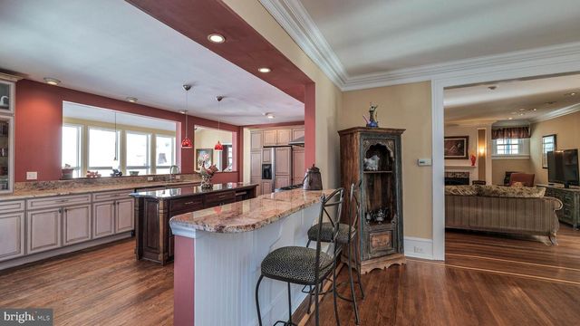 5605 VENTNOR AVE, Ventnor City, NJ 08406