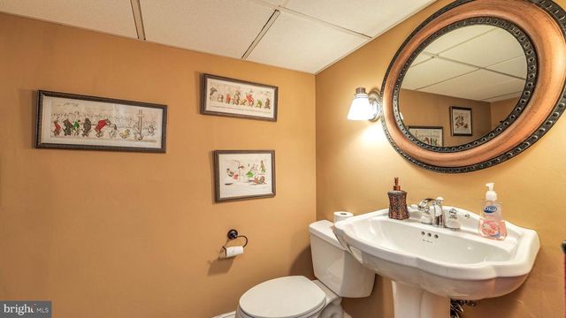 5605 VENTNOR AVE, Ventnor City, NJ 08406