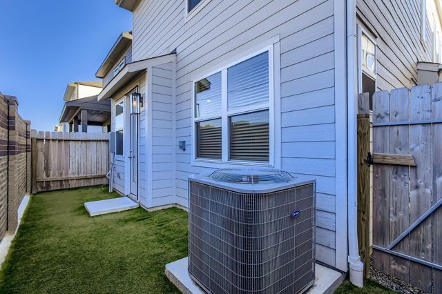 9948 Storehouse Drive, Houston, TX 77080