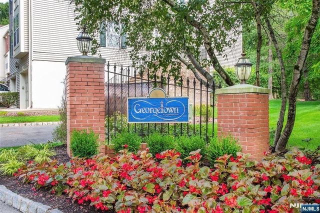 867 Alexandria Court, Ramsey, NJ 07446