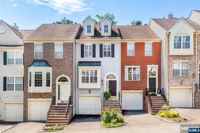 867 Alexandria Court, Ramsey, NJ 07446