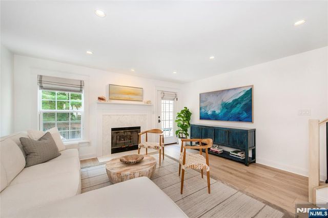 867 Alexandria Court, Ramsey, NJ 07446
