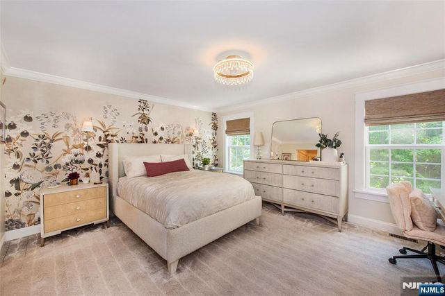 867 Alexandria Court, Ramsey, NJ 07446