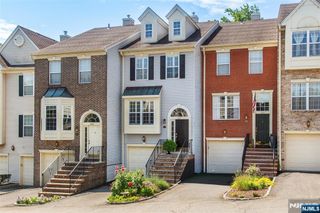 867 Alexandria Court, Ramsey, NJ 07446