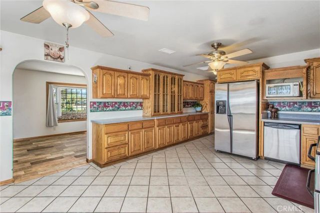 7045 Oak Hill Road, Oak Hills, CA 92344