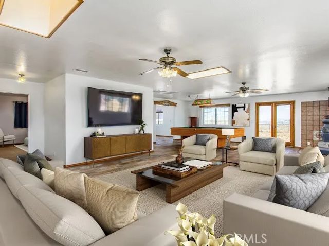 7045 Oak Hill Road, Oak Hills, CA 92344